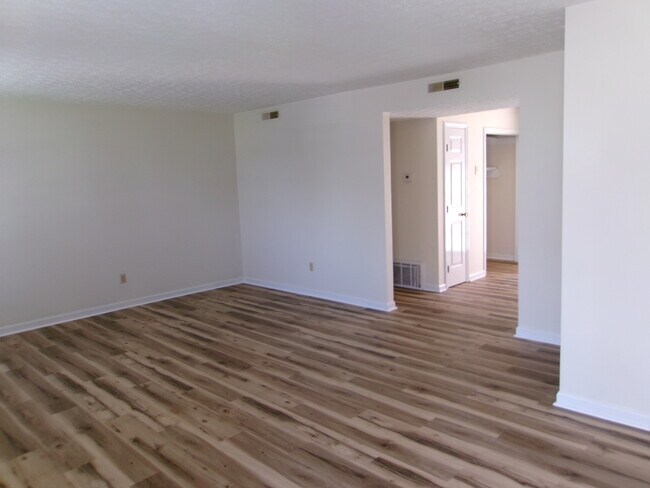 Building Photo - 3209 Timbermill Ave