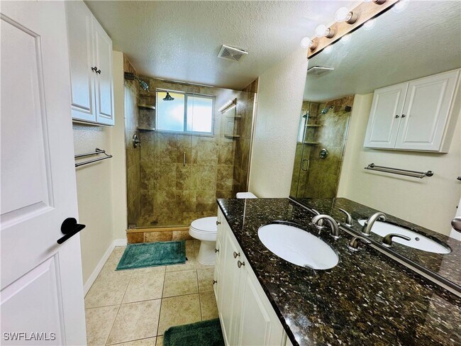 Building Photo - 8244 Key Royal Cir