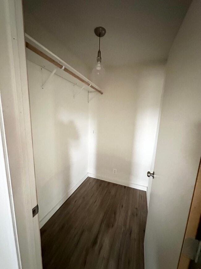 Building Photo - Studio House For Rent ASAP!