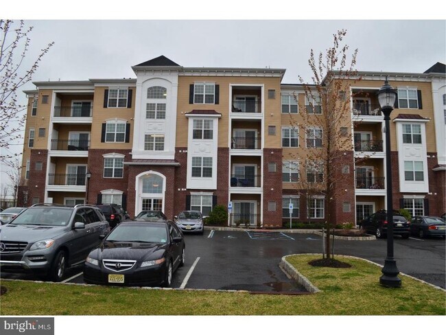 Building Photo - 1338 Sierra Dr