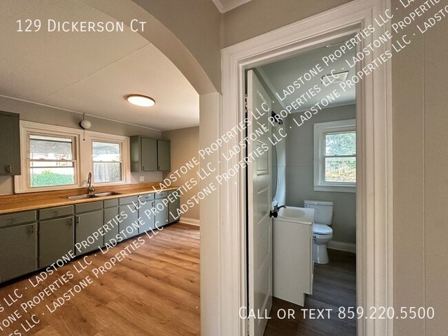 Building Photo - 129 Dickerson Ct