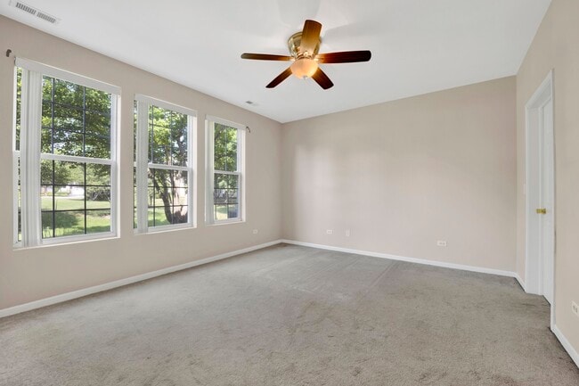 Building Photo - 1574 Millbrook Dr