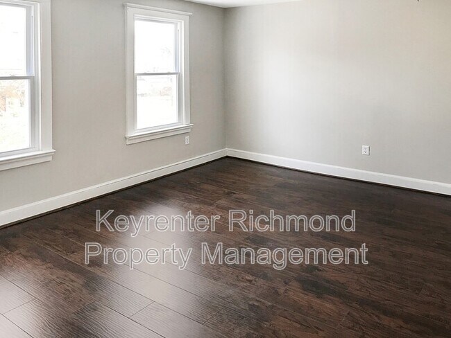 Building Photo - 404 W 27th St