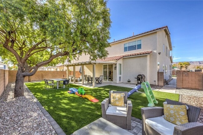 Building Photo - 5404 Avent Ferry St