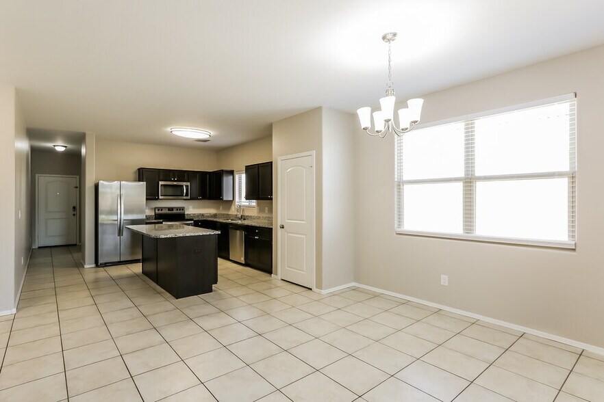 Building Photo - 6861 S Blue Hills Dr