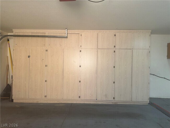 Building Photo - 8900 Kingsmill Dr