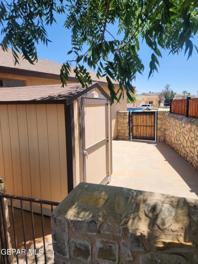 Building Photo - 4001 Tuscany Hills Pl