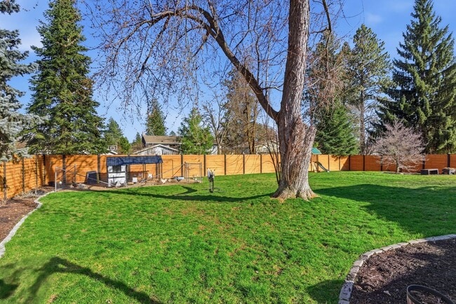 Building Photo - Stunning Fully Renovated 4BR + Bonus on Spokane's South Hill - Chef's Kitchen, 2-Car Garage & Bac...