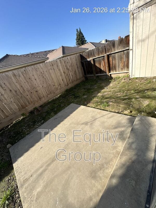 Building Photo - 3523 S County Center Dr