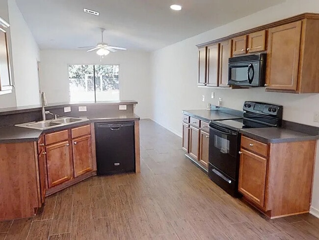 Building Photo - 4888 Makenna Cir
