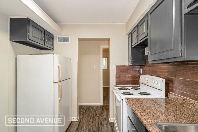 Building Photo - 232 Mc Alpine Dr