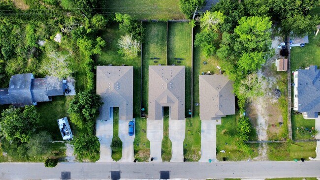 Building Photo - 9027 Madera Rd
