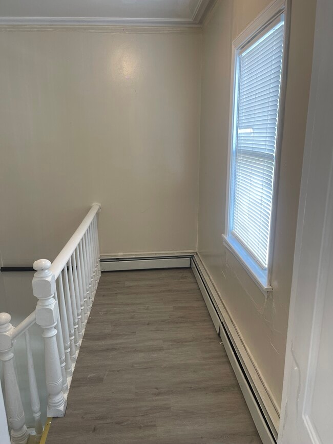 Building Photo - 30 Pekin St