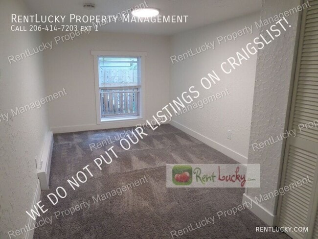 Building Photo - 2116 NE 85th St