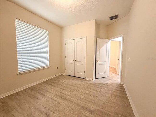 Building Photo - 12947 Runswick Ave