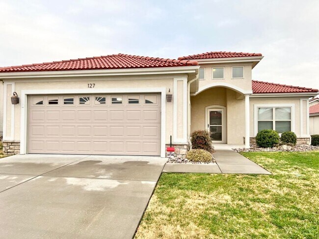 Building Photo - Duplex in Siena Estates at Branson Hills