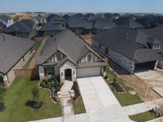 Building Photo - 15810 Vanderpool River Dr