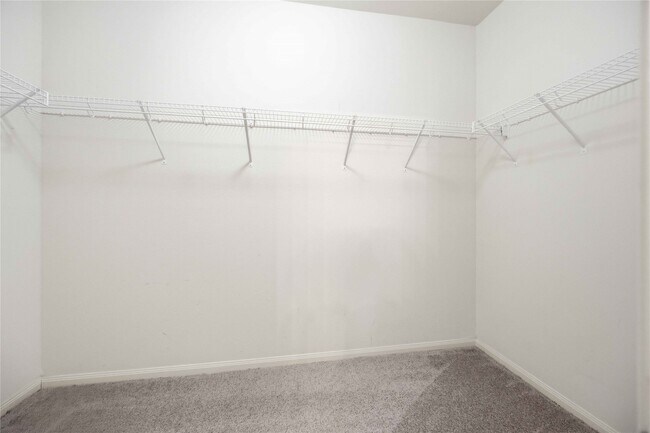 Building Photo - 22530 Threefold Ridge Dr