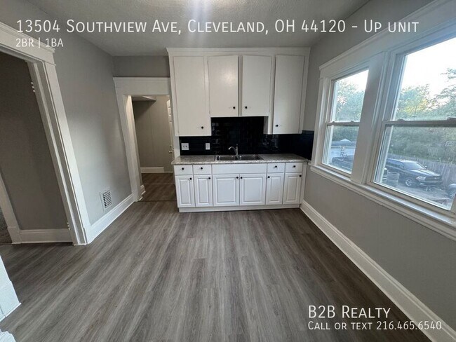 Building Photo - 13504 Southview Ave
