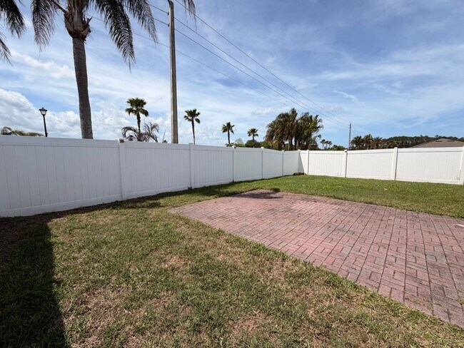 Building Photo - Conveniently Located 3BR Home in Port Orange Plantation