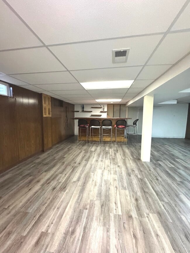 Building Photo - 3133 21st Pl