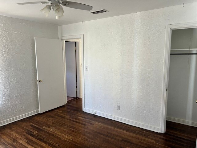 Building Photo - 4720 Lowell Ln