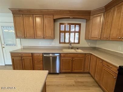 Building Photo - 2139 S La Rosa Dr