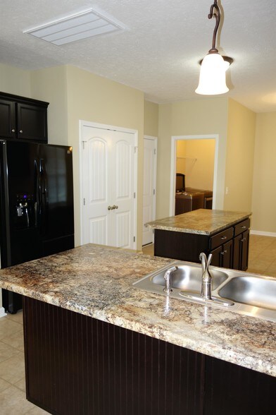 Granite Countertops, Stainless steel appliances, and spacious pantry. - 104 Read Tavern Rd