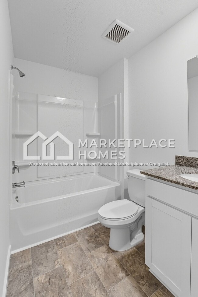 Building Photo - 4151 Hines Ln NE