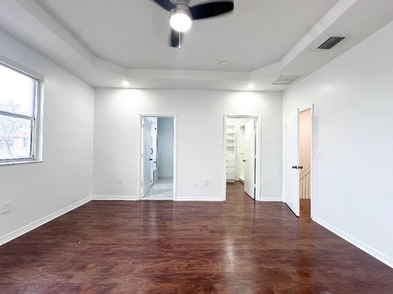 Building Photo - 3087 SW 153rd Path