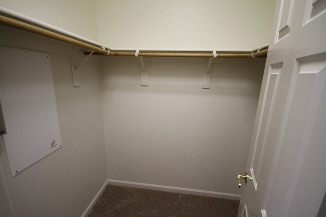 Building Photo - 3 bed | 2 bath | 1189 SF | 2 Car Garage | Single Story | Tenant pays $175 WS&G