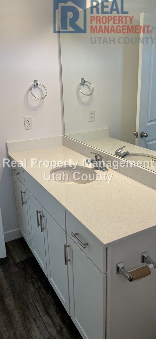Building Photo - 487 S Fox Chase Ln