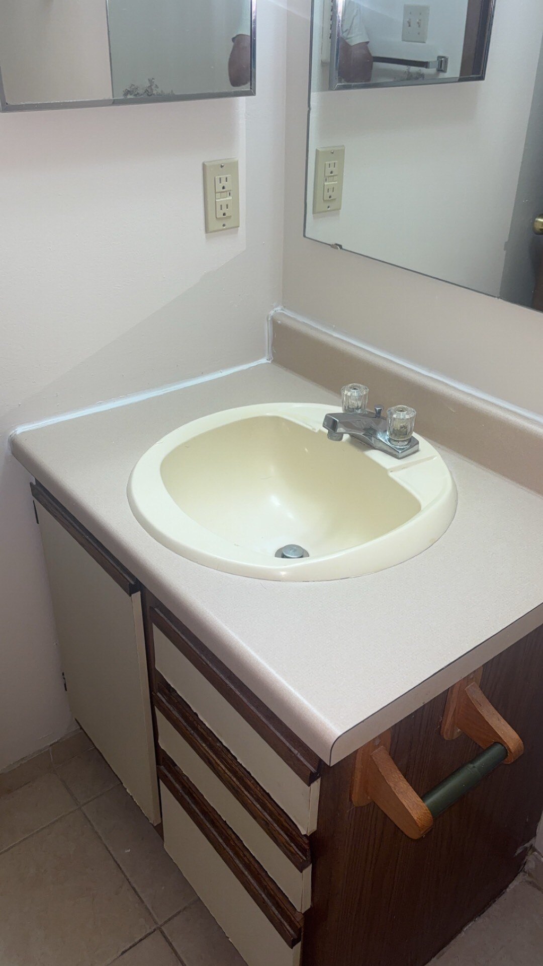 Building Photo - 128 Sandstone Ct