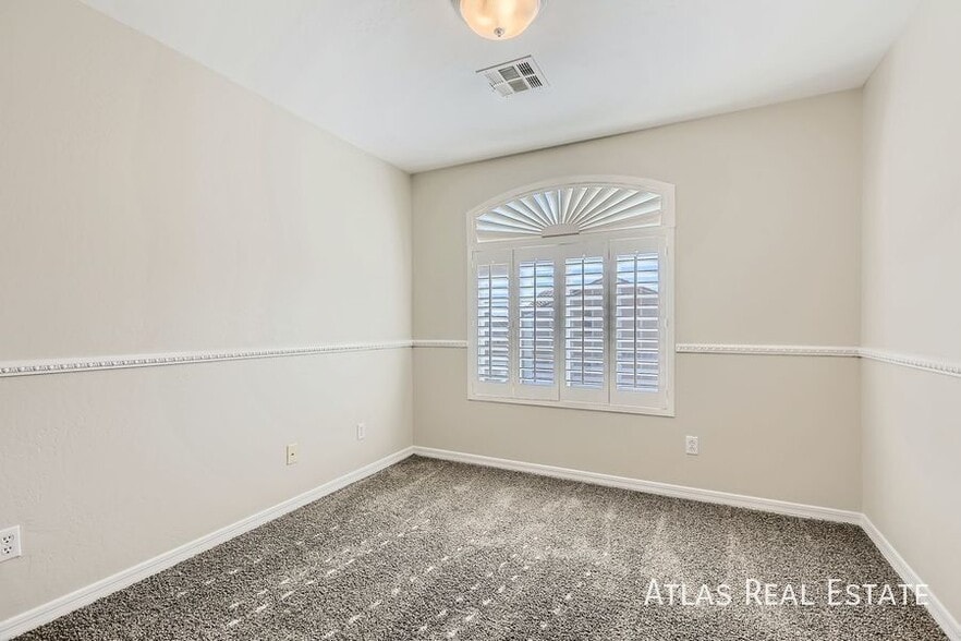 Building Photo - 17456 W Mauna Loa Ln