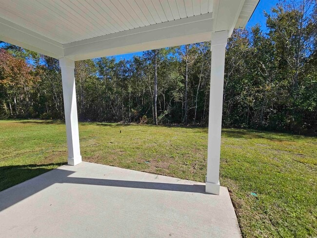 Building Photo - 805 Wapama St