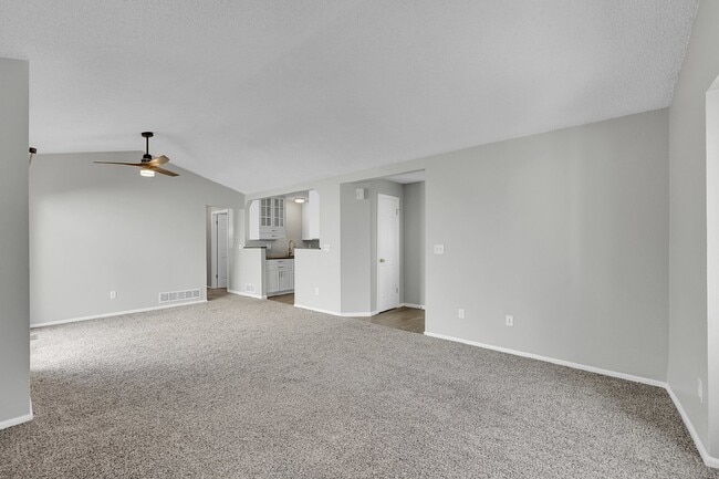 Building Photo - $2,375.00 - 3 Beds,2 Baths, Single Family ...