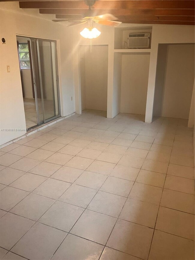 Building Photo - 10901 SW 78th Ave