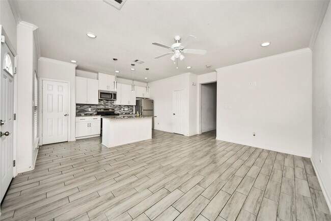 Building Photo - 7980 Ethel St