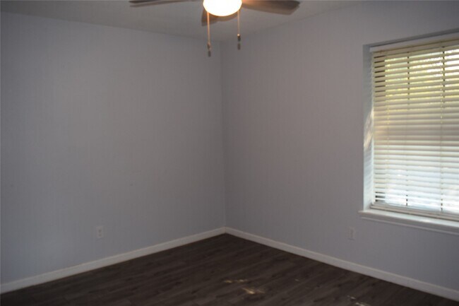 Building Photo - 3310 Little Farms Ct