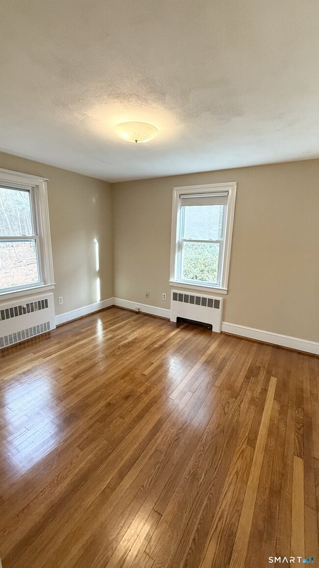 Building Photo - 44 Pine Hill Rd