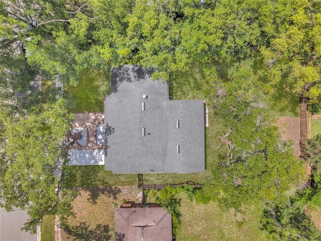 Building Photo - 518 Lavon Dr