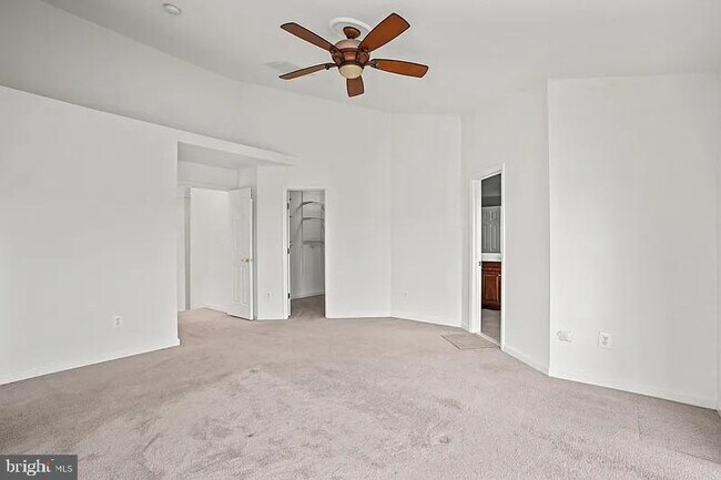 Building Photo - 24689 Siltstone Square
