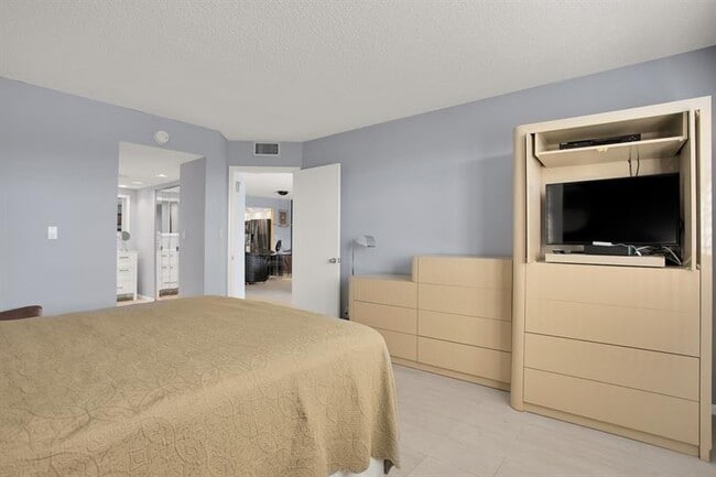 Building Photo - 1702 Andros Isle