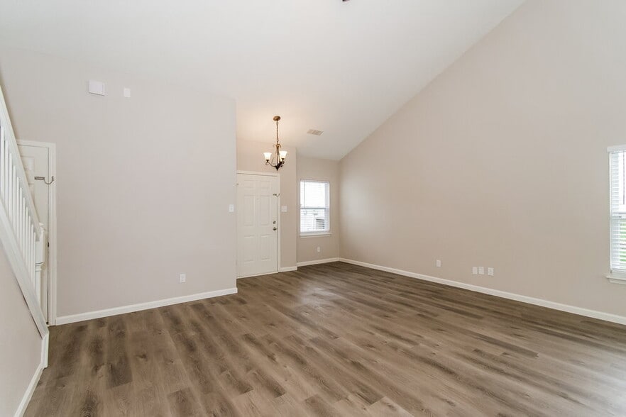 Building Photo - 13027 N Becks Grove Dr