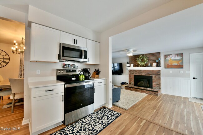 Building Photo - 9 Bell Flower Rd