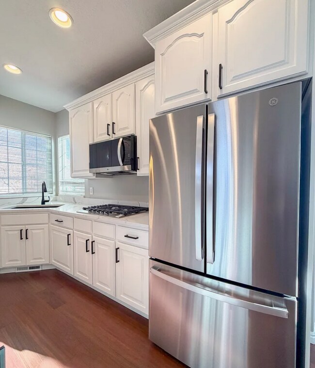 Building Photo - 2280 N 2350 W