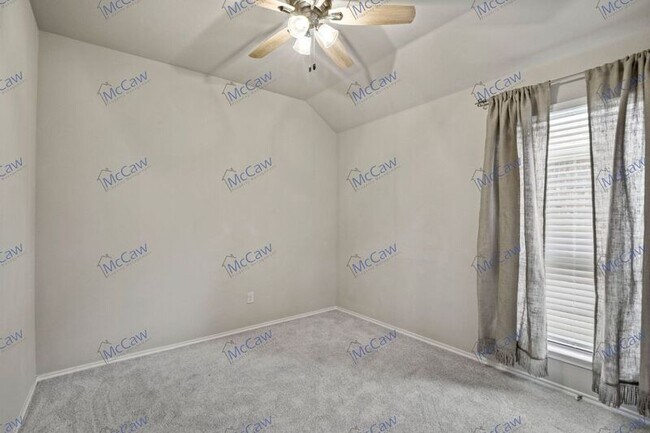 Building Photo - 513 Rustic Oak Ln