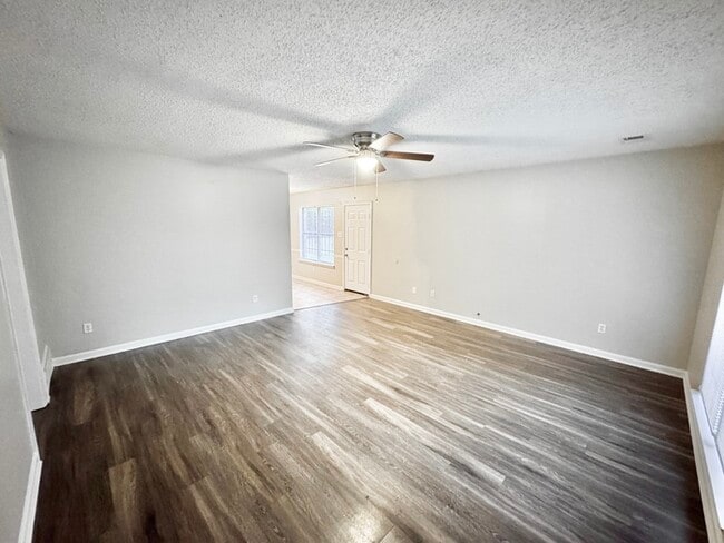 Building Photo - 3914 Longsneck Cove