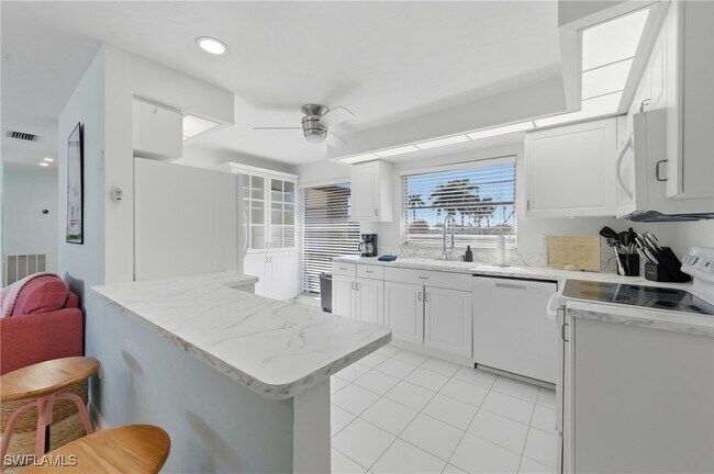 Building Photo - 4044 Country Club Blvd