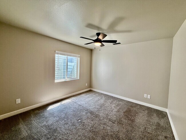 Building Photo - 4631 Fencer Rd